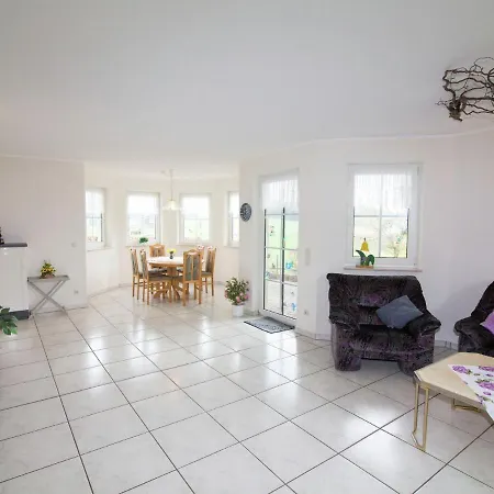 In Hesse With Large Garden Holiday home