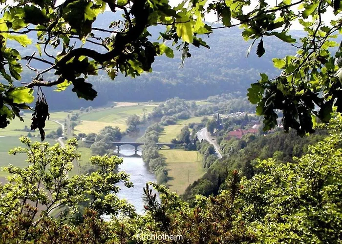 In Hessen Mit Grossem Garten
