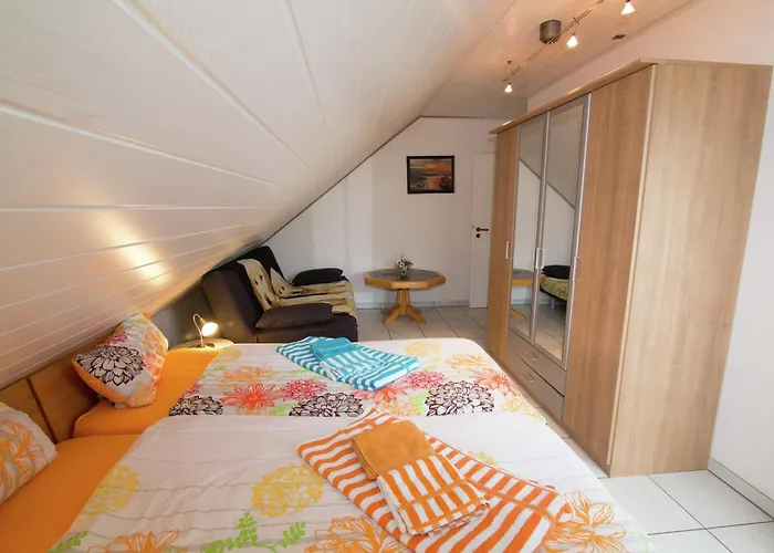 In Hessen Mit Grossem Garten * Buchenberg (Hessen)